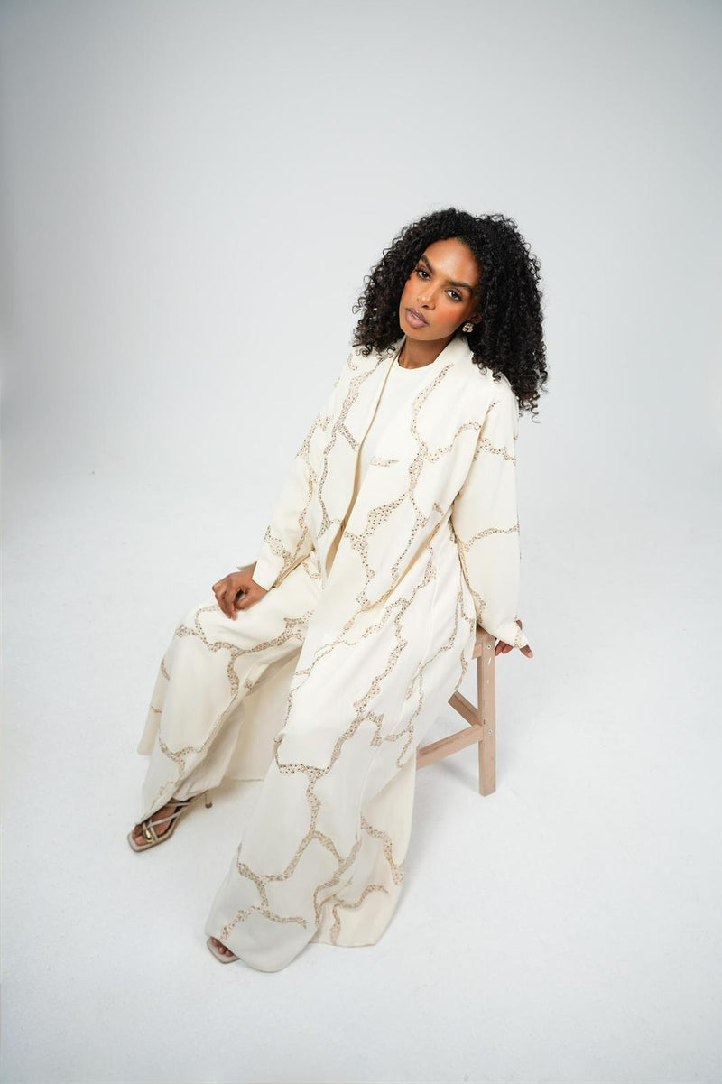 Instant Love in white