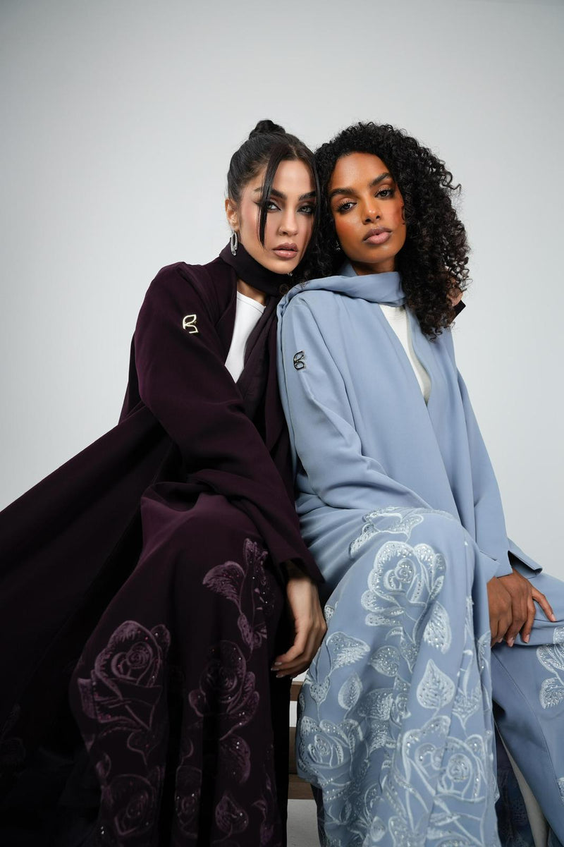 Midnight Roses in Grey